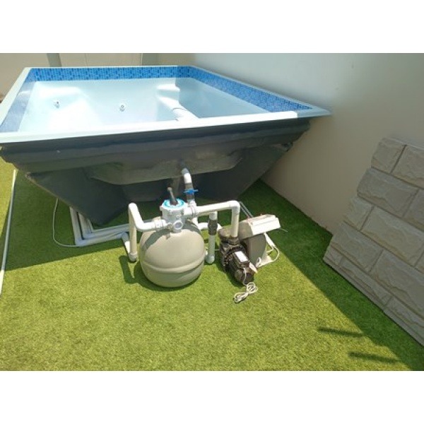 Venus Free Standing Pool with filtration plant